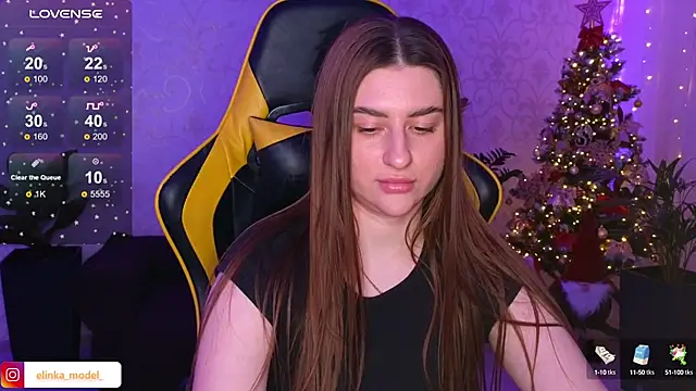 Snapshot of Elishka_ chatting on December 18, 2024, 8:14 pm Elishka online show from December 18, 2024, 8:14 pm