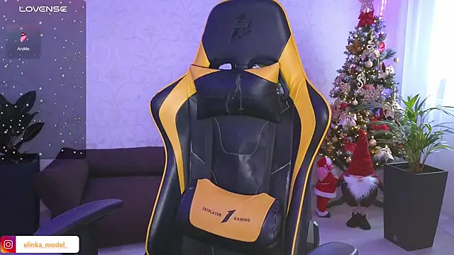 Snapshot of Elishka_ chatting on December 20, 2024, 7:12 am Elishka online show from December 20, 2024, 7:12 am