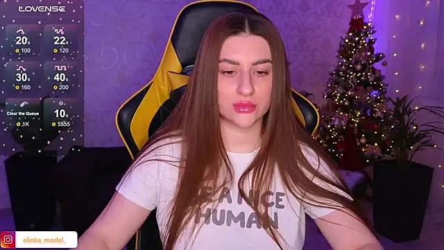 Snapshot of Elishka_ chatting on December 22, 2024, 6:59 pm Elishka online show from December 22, 2024, 6:59 pm