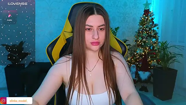 Snapshot of Elishka_ chatting on December 25, 2024, 5:15 pm Elishka online show from December 25, 2024, 5:15 pm