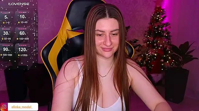 Snapshot of Elishka_ chatting on January 4, 2025, 5:37 pm Elishka online show from January 4, 2025, 5:37 pm