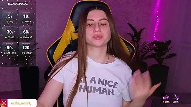 Snapshot of Elishka_ chatting on January 23, 2025, 5:21 pm Elishka online show from January 23, 2025, 5:21 pm