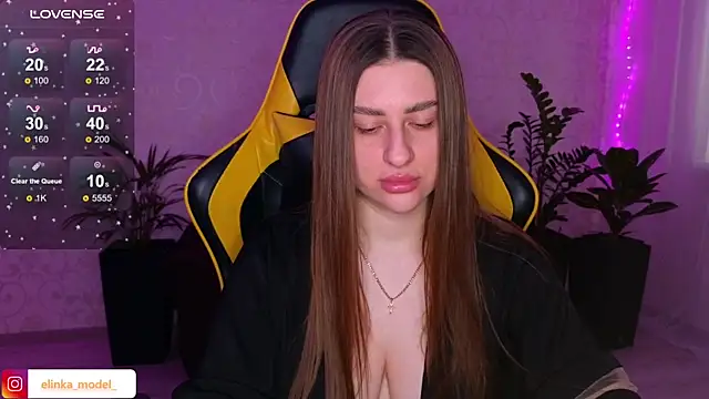 Snapshot of Elishka_ chatting on February 10, 2025, 5:47 am Elishka online show from February 10, 2025, 5:47 am