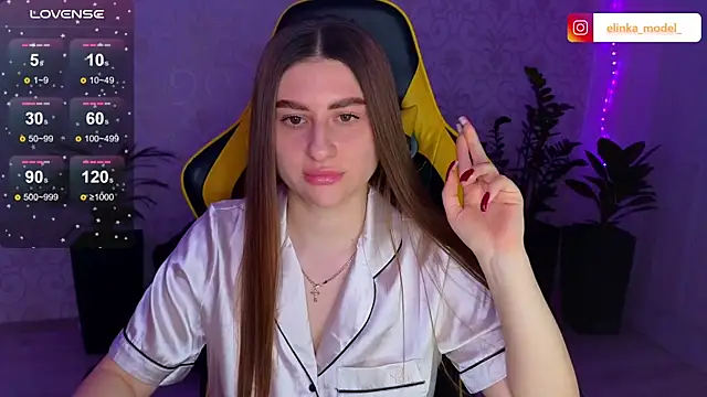 Snapshot of Elishka_ chatting on February 22, 2025, 6:08 pm Elishka online show from February 22, 2025, 6:08 pm