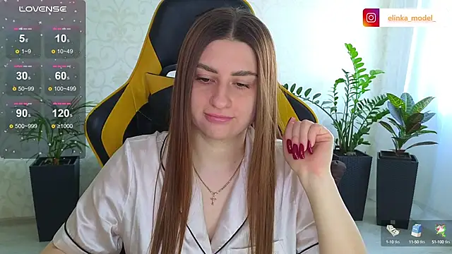 Snapshot of Elishka_ chatting on February 24, 2025, 7:55 am Elishka online show from February 24, 2025, 7:55 am