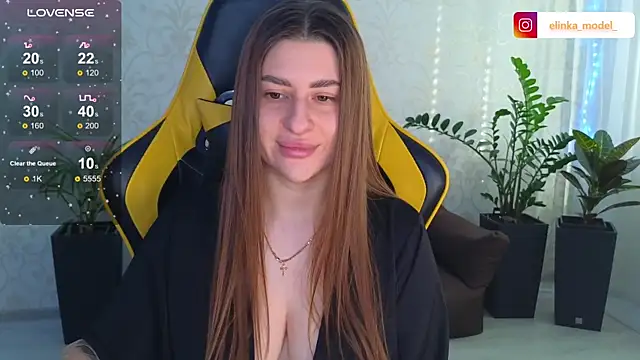 Snapshot of Elishka_ chatting on February 26, 2025, 6:37 am Elishka online show from February 26, 2025, 6:37 am