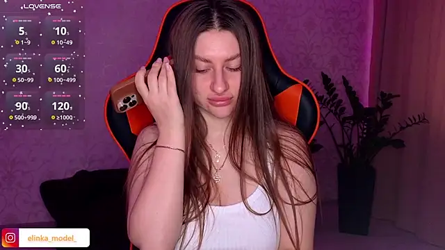 Snapshot of Elishka_ chatting on September 29, 2025, 5:12 am Elishka online show from September 29, 2025, 5:12 am