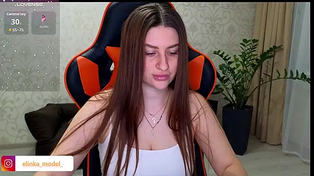 Snapshot of Elishka_ chatting on November 7, 2025, 2:39 pm Elishka online show from November 7, 2025, 2:39 pm