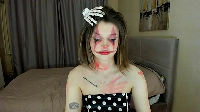 SoniNesti online show from October 31, 2025, 2:51 pm