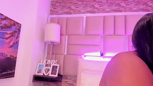 Snapshot of ShaniaBrownn chatting on January 9, 2026, 7:48 pm ShaniaBrownn online show from January 9, 2026, 7:48 pm