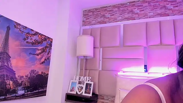 Snapshot of ShaniaBrownn chatting on January 10, 2026, 8:10 pm ShaniaBrownn online show from January 10, 2026, 8:10 pm