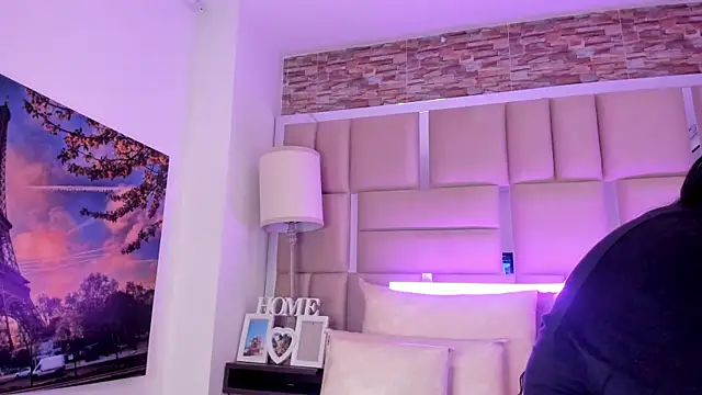 Snapshot of ShaniaBrownn chatting on February 4, 2026, 8:14 pm ShaniaBrownn online show from February 4, 2026, 8:14 pm