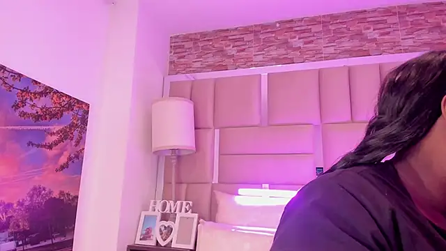 Snapshot of ShaniaBrownn chatting on February 11, 2026, 7:41 pm ShaniaBrownn online show from February 11, 2026, 7:41 pm