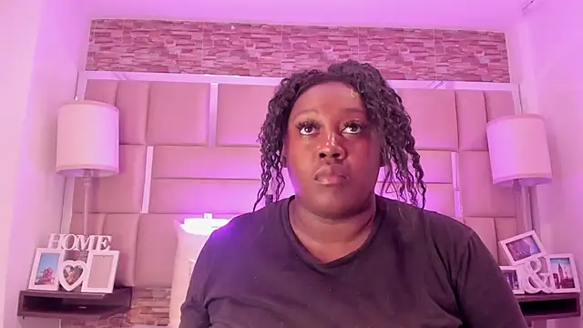 Snapshot of ShaniaBrownn chatting on February 21, 2026, 7:37 pm ShaniaBrownn online show from February 21, 2026, 7:37 pm