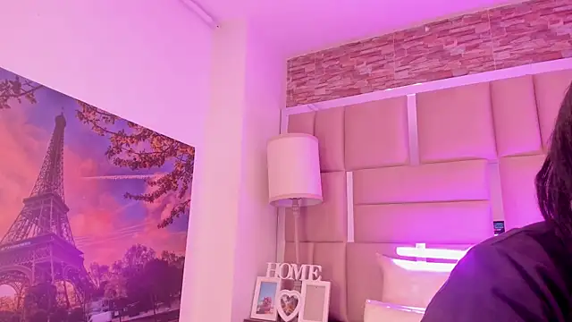 Snapshot of ShaniaBrownn chatting on February 24, 2026, 7:45 pm ShaniaBrownn online show from February 24, 2026, 7:45 pm