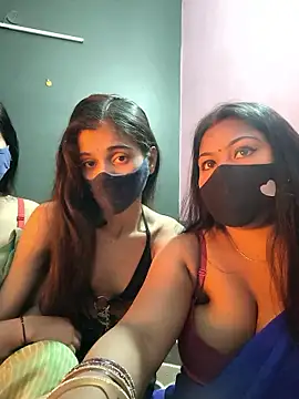 cutee  crazy online show from January 10, 2026, 1:57 pm