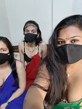 cutee  crazy online show from May 30, 2026, 1:52 pm