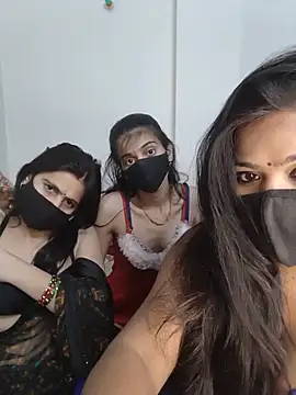 cutee  crazy online show from June 3, 2026, 2:55 pm