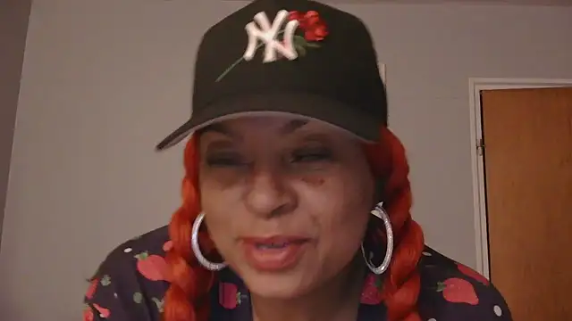 Snapshot of MSweetLindaParks chatting on October 30, 2025, 4:25 am MSweetLindaParks online show from October 30, 2025, 4:25 am