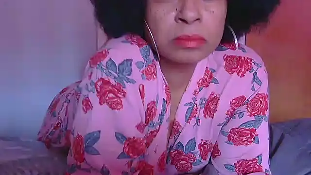 Snapshot of MSweetLindaParks chatting on November 14, 2025, 4:06 pm MSweetLindaParks online show from November 14, 2025, 4:06 pm