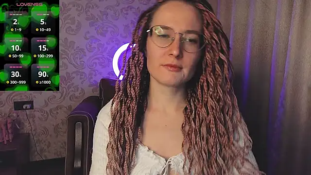 AgnesGraham online show from December 14, 2025, 8:02 pm