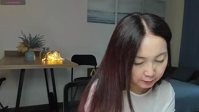 AvroraSakura online show from February 14, 2025, 2:23 pm