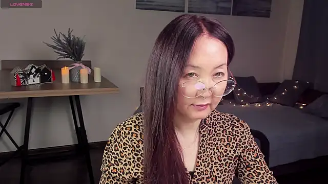 AvroraSakura online show from January 6, 2026, 3:38 pm