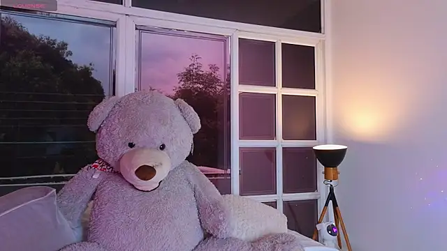 Snapshot of Evangelyne_1 chatting on March 6, 2025, 3:35 pm Evangelyne 1 online show from March 6, 2025, 3:35 pm