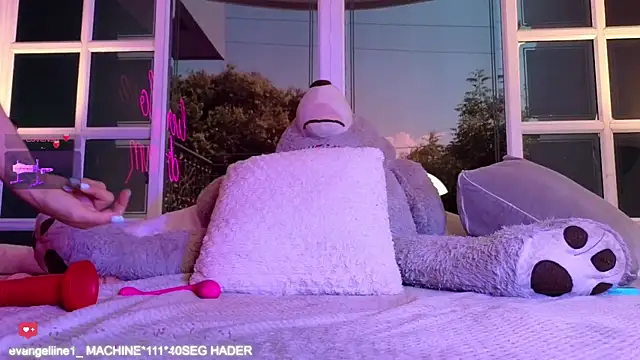 Snapshot of Evangelyne_1 chatting on March 10, 2025, 7:29 pm Evangelyne 1 online show from March 10, 2025, 7:29 pm