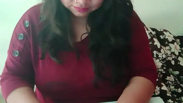 Snapshot of yoursnishaa chatting on February 12, 2025, 8:38 am yoursnishaa online show from February 12, 2025, 8:38 am