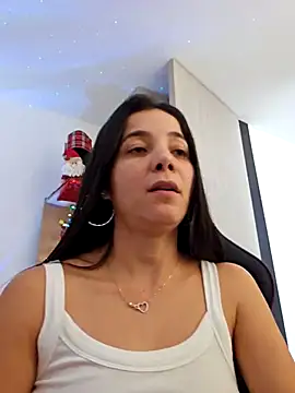 Snapshot of miaeyes chatting on December 7, 2024, 4:47 pm miaeyes online show from December 7, 2024, 4:47 pm