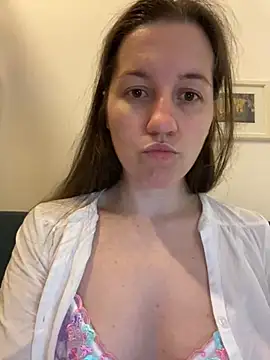 Snapshot of Nicole-Ray chatting on October 12, 2025, 10:14 am Nicole-Ray online show from October 12, 2025, 10:14 am