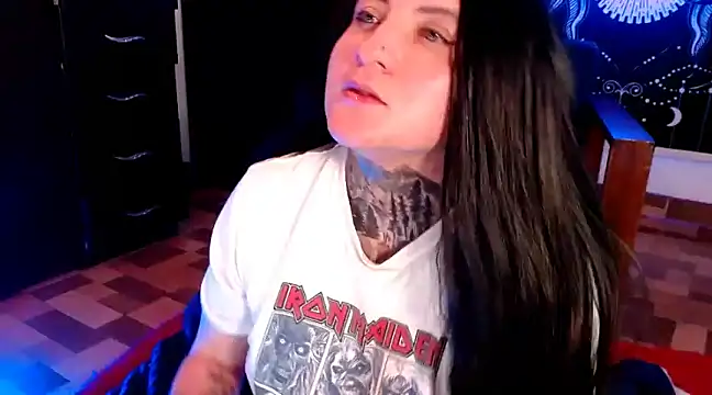 Snapshot of Marieblueeyes chatting on February 2, 2025, 2:06 am Marieblueeyes online show from February 2, 2025, 2:06 am