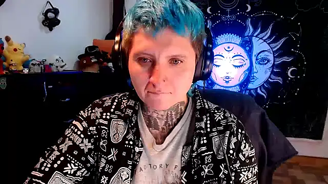 Snapshot of Marieblueeyes chatting on February 5, 2025, 2:19 am Marieblueeyes online show from February 5, 2025, 2:19 am