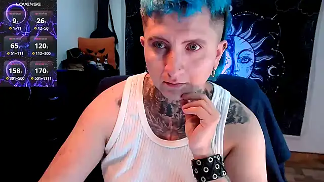 Snapshot of Marieblueeyes chatting on February 8, 2025, 7:37 am Marieblueeyes online show from February 8, 2025, 7:37 am