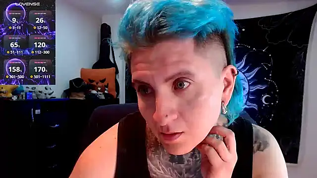 Snapshot of Marieblueeyes chatting on February 9, 2025, 3:11 am Marieblueeyes online show from February 9, 2025, 3:11 am