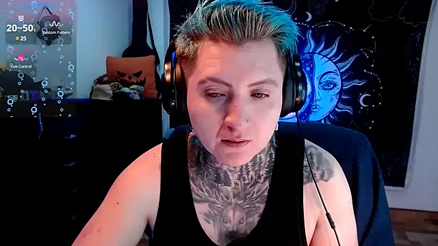 Snapshot of Marieblueeyes chatting on February 15, 2025, 3:42 am Marieblueeyes online show from February 15, 2025, 3:42 am