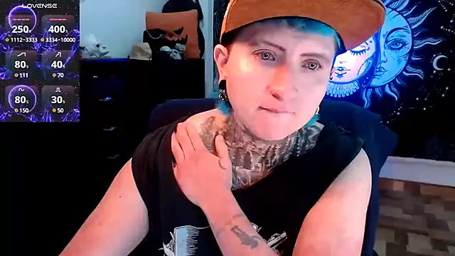 Snapshot of Marieblueeyes chatting on February 19, 2025, 5:49 am Marieblueeyes online show from February 19, 2025, 5:49 am