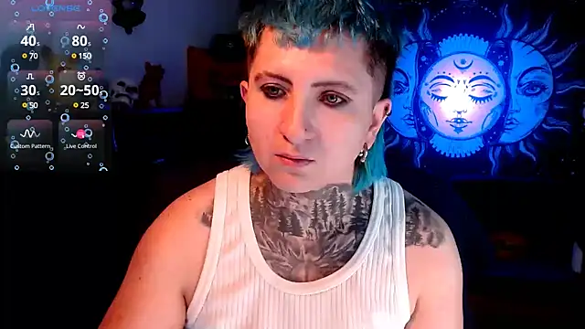 Snapshot of Marieblueeyes chatting on March 5, 2025, 1:42 am Marieblueeyes online show from March 5, 2025, 1:42 am