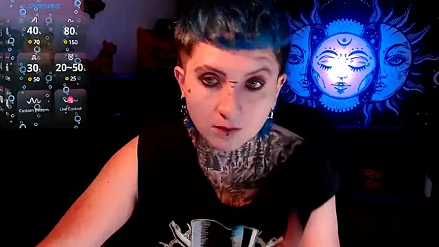 Snapshot of Marieblueeyes chatting on March 7, 2025, 1:31 am Marieblueeyes online show from March 7, 2025, 1:31 am