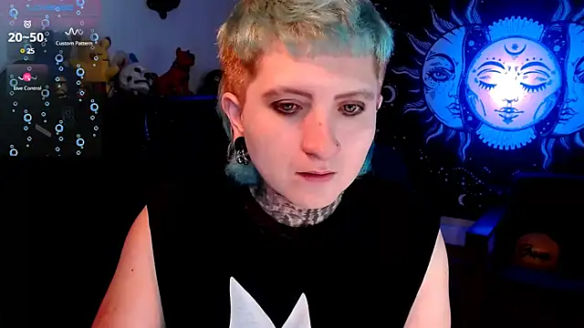 Snapshot of Marieblueeyes chatting on March 15, 2025, 2:46 am Marieblueeyes online show from March 15, 2025, 2:46 am