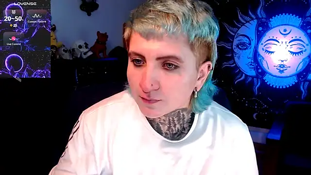 Snapshot of Marieblueeyes chatting on March 20, 2025, 8:42 am Marieblueeyes online show from March 20, 2025, 8:42 am