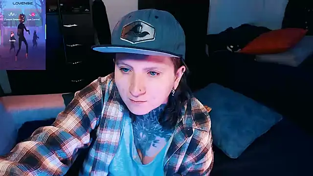 Snapshot of Marieblueeyes chatting on October 5, 2025, 12:31 am Marieblueeyes online show from October 5, 2025, 12:31 am