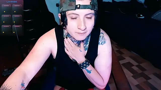 Snapshot of Marieblueeyes chatting on October 15, 2025, 7:41 am Marieblueeyes online show from October 15, 2025, 7:41 am