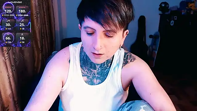 Snapshot of Marieblueeyes chatting on October 23, 2025, 4:34 am Marieblueeyes online show from October 23, 2025, 4:34 am