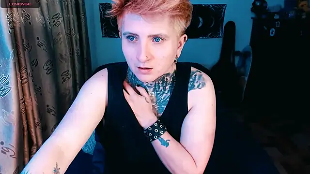 Snapshot of Marieblueeyes chatting on October 30, 2025, 12:56 am Marieblueeyes online show from October 30, 2025, 12:56 am