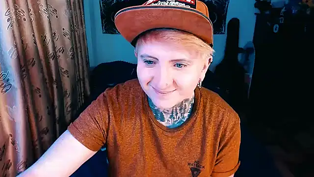 Snapshot of Marieblueeyes chatting on October 31, 2025, 9:21 am Marieblueeyes online show from October 31, 2025, 9:21 am