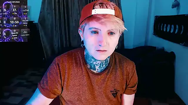 Snapshot of Marieblueeyes chatting on November 13, 2025, 1:59 am Marieblueeyes online show from November 13, 2025, 1:59 am