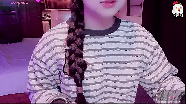 hen237 online show from April 17, 2026, 5:38 pm