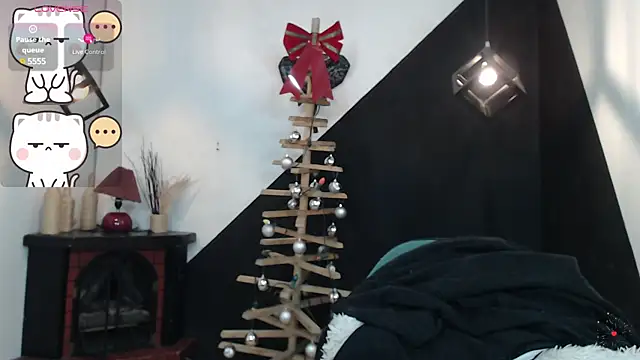 Snapshot of Perla_Campbell chatting on December 6, 2024, 7:45 pm Perla Campbell online show from December 6, 2024, 7:45 pm